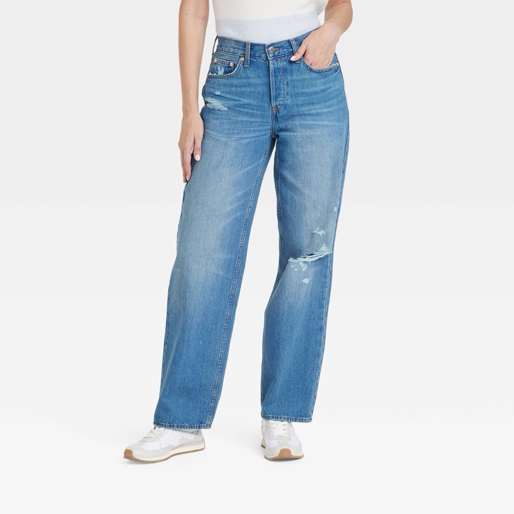 NWT Universal Thread Midrise 90’s Baggy Jean, Relaxed Fit, Heavyweight Denim Sz4